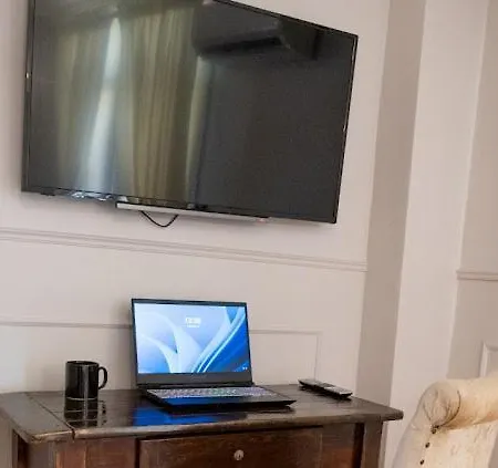 Balat Tarih Dokulu Pink 2 * Istanbul