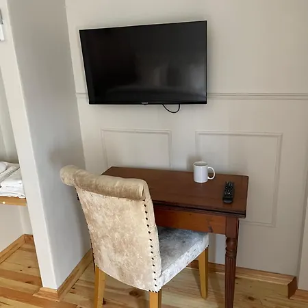 Apartment Balat Tarih Dokulu Pink 2 Istanbul